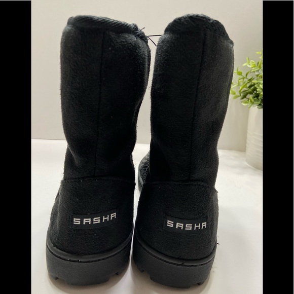 NEW Sasha Taylor Women’s Slip On Rhinestone Faux Fur Boots Black 7, 8 - Picture 4 of 9